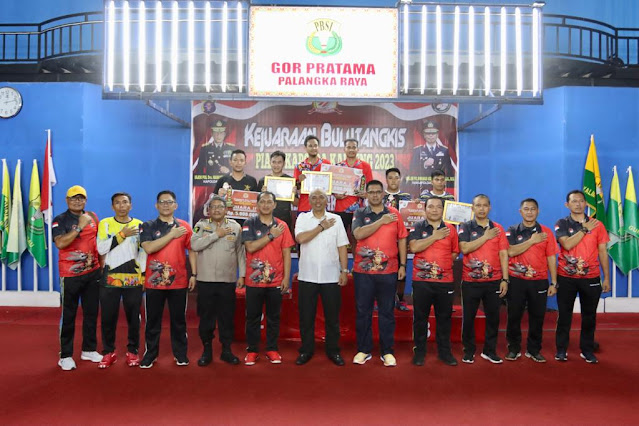 Wakapolda Tutup Kejuaraan Bulutangkis Piala Kapolda Kalteng Cup 2023