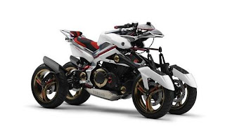 Yamaha’s 4-wheel hybrid motorcycle 