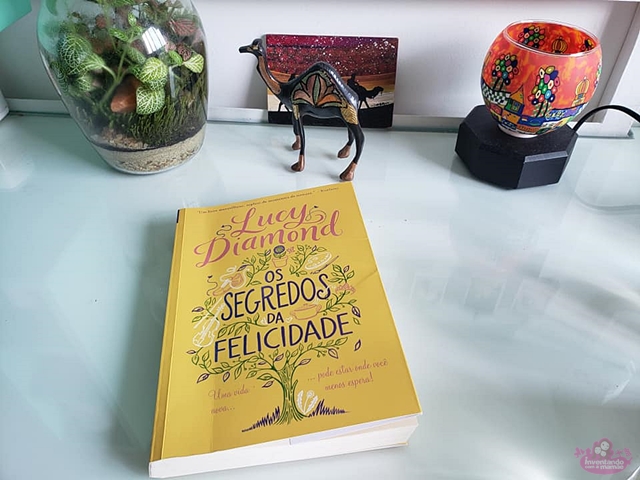 Livro "Os Segredos da Felicidade"