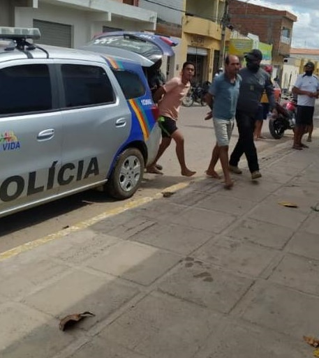 Polícia civil prende suspeitos de cometer crime bárbaro em Inajá