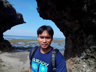 Pinoy Solo Hiker - Umbrella Rocks of Agno