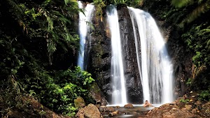 Ciasmara-Sekeping Surga yang Terlupakan III: Curug Tebing, Curug Batu Sirep, Curug Hordeng dan Curug Saderi