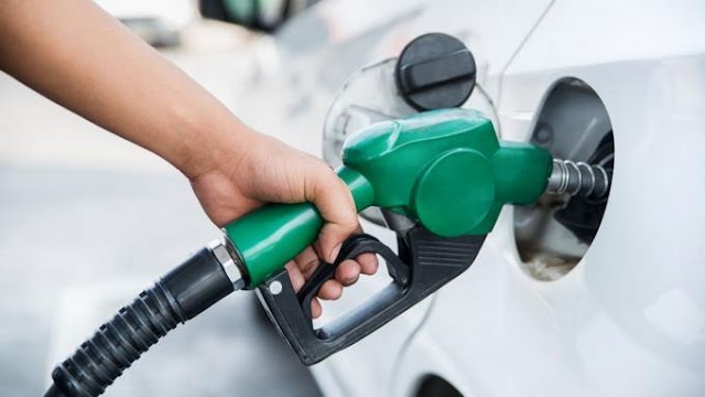 Gasolina regular sube 3 pesos y la premium 1.40, según dispone Industria y Comercio