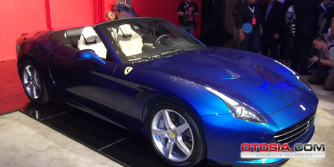 Ferrari Desain Sendiri, Konsumen Bisa Ambil Mobil di Italia