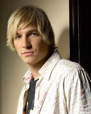 Ryan Hansen's Hairstyles