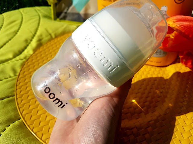 yoomi butelka samonagrzewająca - butelka samopodgrzewająca - butelka z podgrzewaczem i kapsułą - butelka do karmienia - butelka dla niemowląt - self-warming bottle 