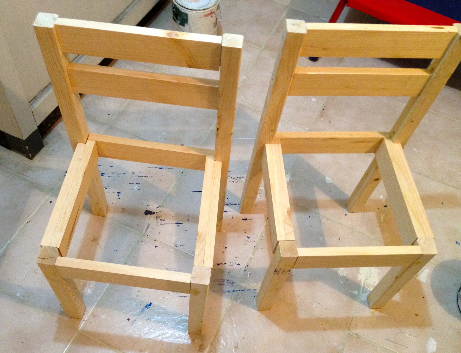 That's My Letter: DIY Kids Table with Chairs
