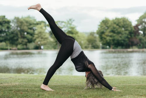10 Yoga poses for weight loss