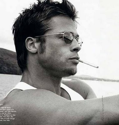 brad pitt fight club glasses. Brad Pitt looks cool with