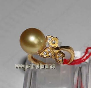 Cincin Emas Mutiara laut