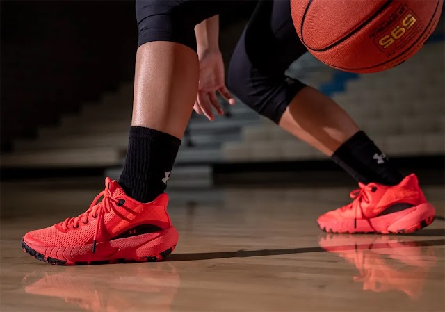 Under Armour Basketball shoe