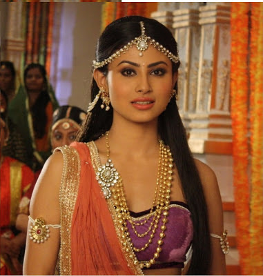 Mouni Roy- Actress as Sati in Kailasanathan Serial