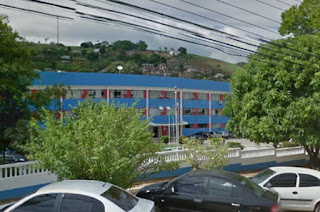 http://vnoticia.com.br/noticia/1777-policia-apreende-4-por-estupro-coletivo-de-menina-em-escola-em-bom-jesus-do-itabapoana