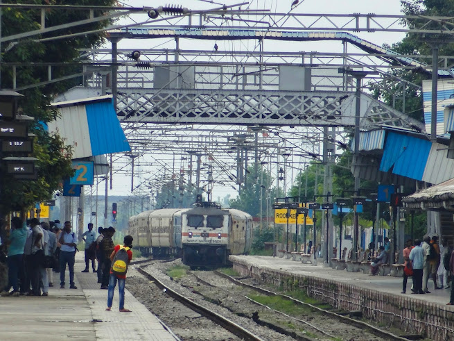 Train arriving in railway station. Representative image.