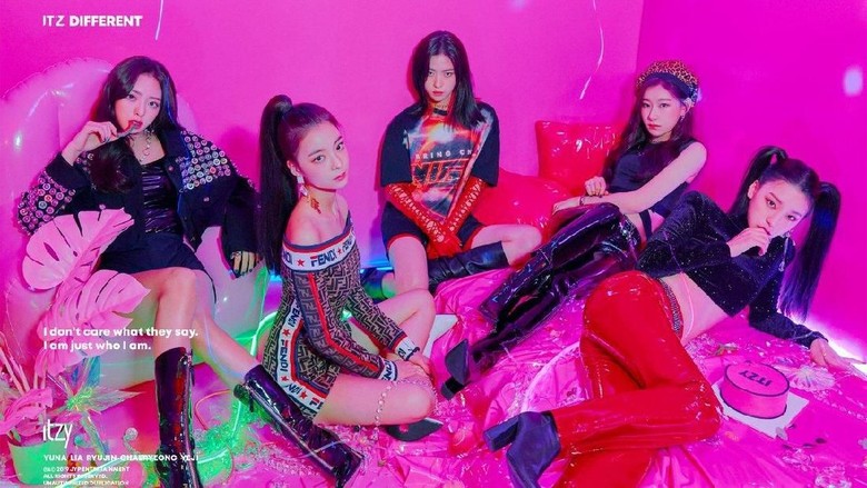 ITZY Topped The Korean Music Chart With Debut Song ‘DALLA DALLA’