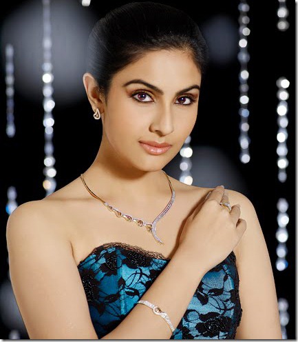 divya parameshwaran spicy pic