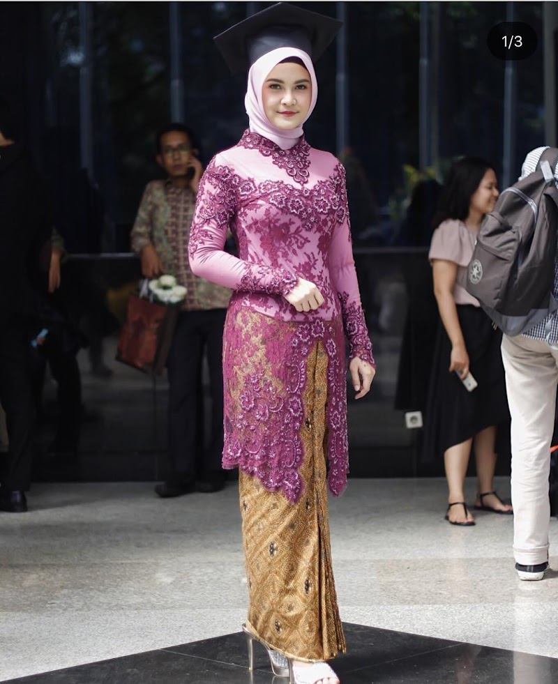 Top Terbaru Model Kebaya Wisuda Untuk Orang Gemuk Agar Terlihat Langsing, Yang Banyak Di Cari!