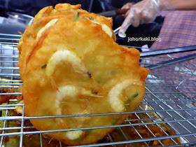 Pasar-Malam-Hae-Piah-Ji-Fried-Prawn-Fritter