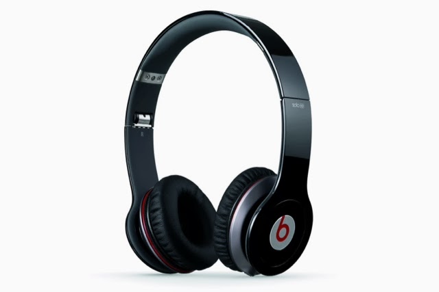 http://www.harveynorman.ie/tvs-headphones/headphones/beats-by-dre-solo-hd-headphones-black.html