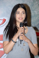 Shruthi Hassan New Photos