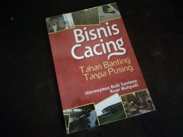 resensi-buku-bisnis-cacing-tahan-banting-tanpa-pusing