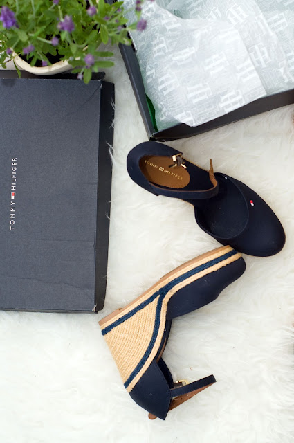 sandały Tommy Hilfiger Intershoe przecena