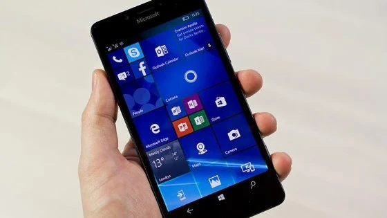 هاتف-ويندوز-فون-Microsoft-Lumia-950