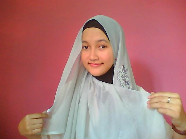 Hijab Minimalis untuk Kondangan by Wulan