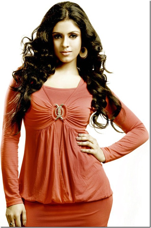 Iniya Hot Photo Shoot Stills