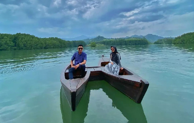 tiket masuk ke wisata hutan mangrove petengoran pesawaran