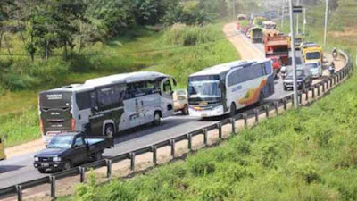 Jalan Lintas Timur Pilihan Jalan Para Sopir Angkutan,,,,,