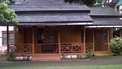 VILLA ISTANA BUNGA 3 KAMAR-Blok O-NO9+KOLAM RENANG