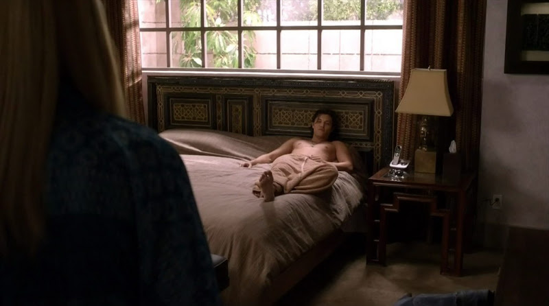 Blair Redford Shirtless on 90210 s3e02