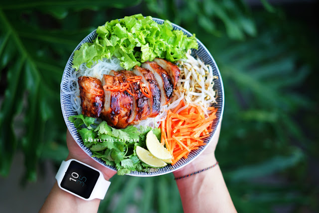 Vietnamese Lemongrass Chicken Salad by Sashy Little Kitchen