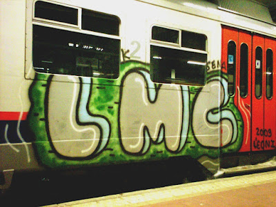 Leon1 LMC graffiti train
