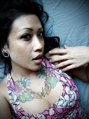 Tattoo On Girls Chest. Sexy tattoo body for girls