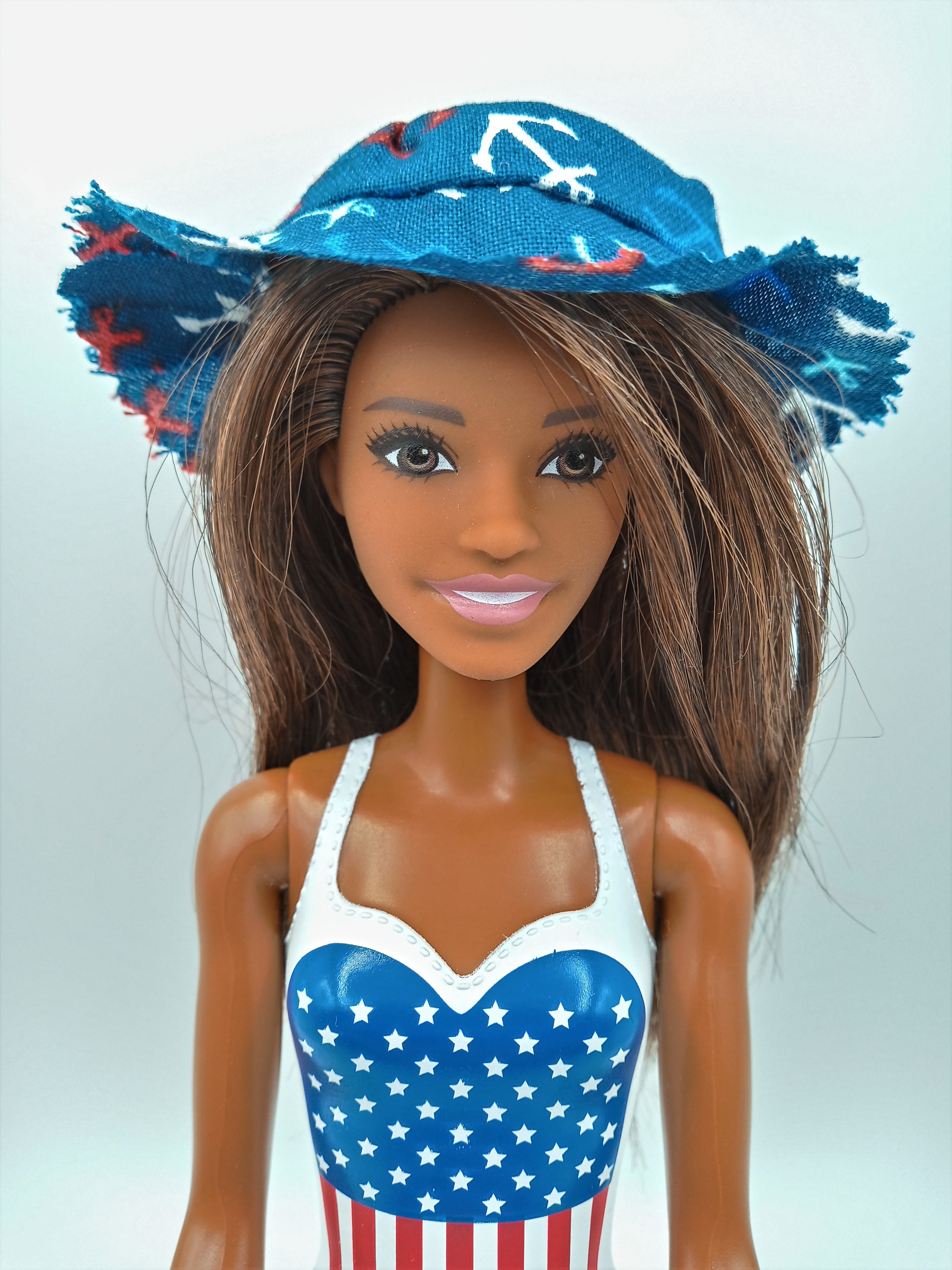 DIY Barbie Blog : Barbie Summer Hat or Beach Hat -Free Sewing Pattern