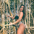 Nicole Bahls sensualiza em ensaio