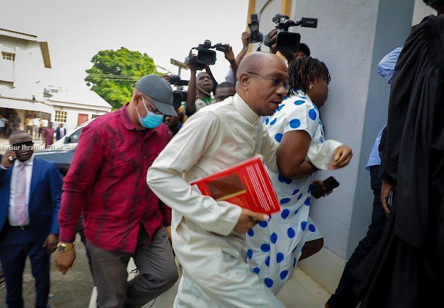 Suspended CBN Governor Godwin Emefiele Allegedly Spotted at Court Carrying a King James Bible