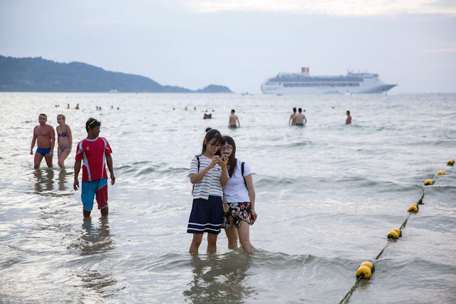 Wisatawan China melewatkan Thailand setelah bencana perahu Phuket