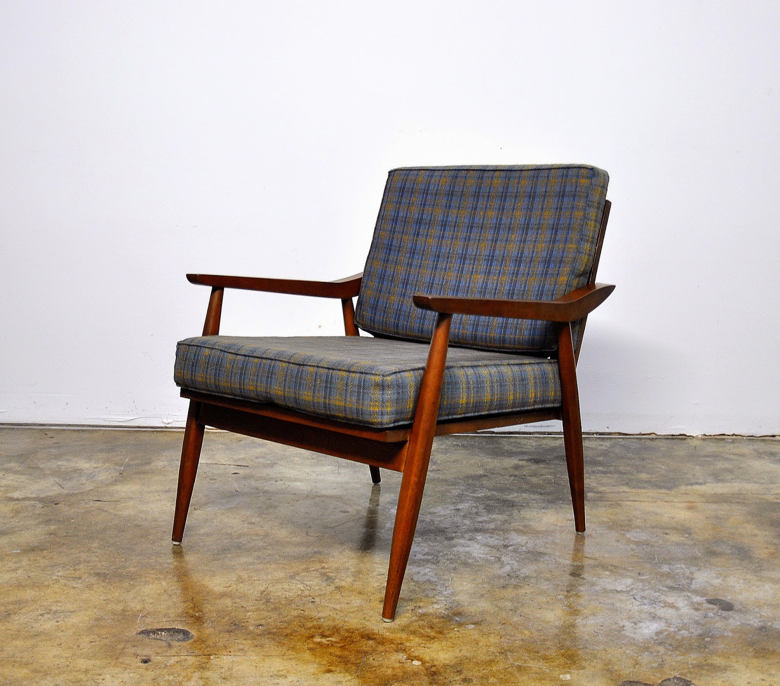 SELECT MODERN: Danish Modern Lounge or Easy Chair