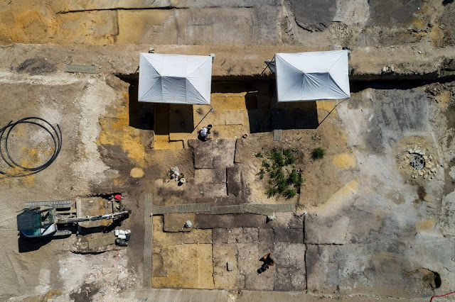  Under the management of the Grand Angoul For You Information - Late Palaeolithic site unearthed inward southwestern France