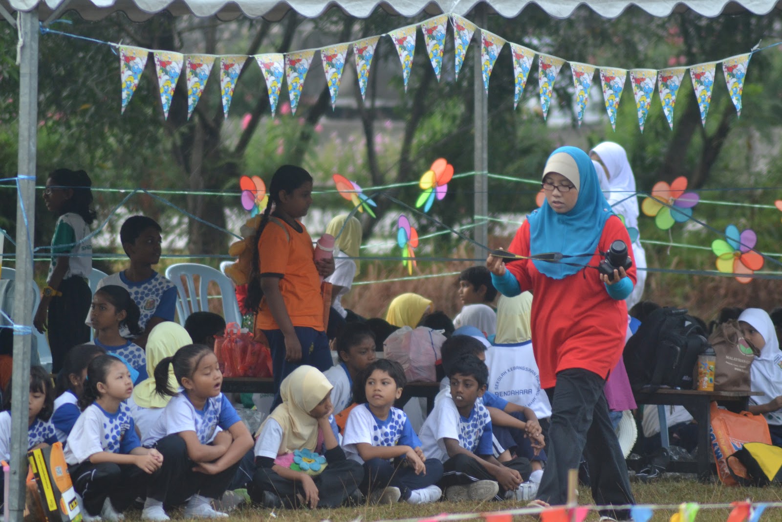 Sekolah Kebangsaan Puchong Jaya 2: Gambar sekitar hari 