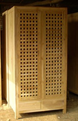 Furniture yang terbuat dari kayu jati memang sudah usang dikenal oleh masyarakat Indonesia  Review Tentang Furniture Kayu Jati