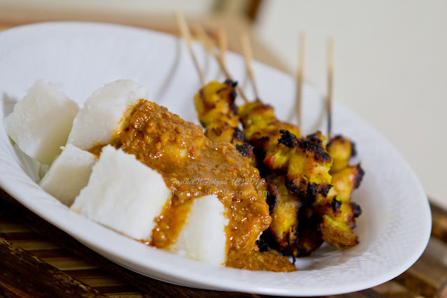 FnF Simple Life: Sate ayam perantau nasi impit 