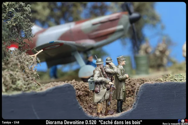 Diorama d'un Dewoitine D.520 de Tamiya en Juin 1940 Meaux Esbly