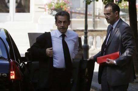 Mundo/Detienen a Sarkozy por tráfico de influencias