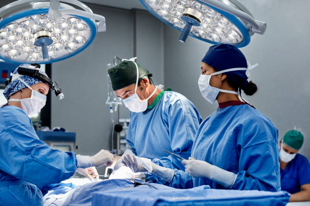 दिल्ली में पहली सफल हाथ प्रत्यारोपण सर्जरी (First successful hand transplant surgery in Delhi)