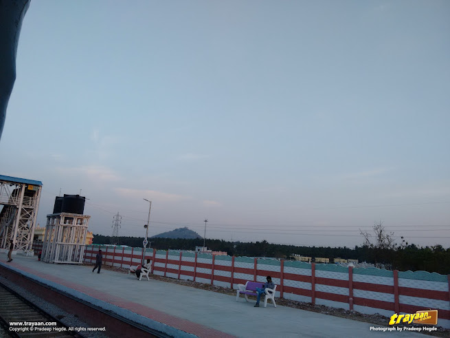 Platform at Shravanabelagola railway station, evening time