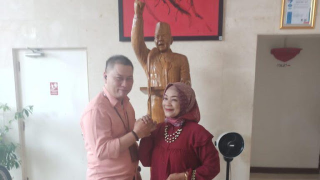 Sambangi DPP PDIP, Bacaleg Mulyani Laporkan DPC PDIP Kota Tangerang Atas Perlakuan Terhadap Dirinya